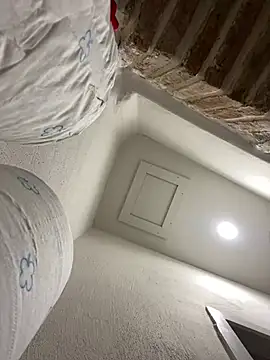 Snapshot of morfeoX chatting on 03-21-25, 06:38 morfeoX online show from 03-21-25, 06:38