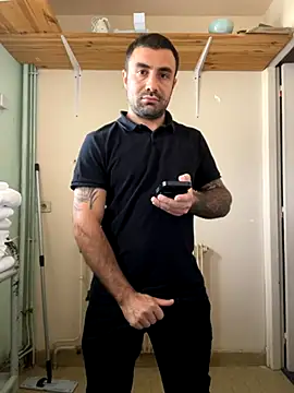 Snapshot of morfeoX chatting on 09-22-25, 09:33 morfeoX online show from 09-22-25, 09:33