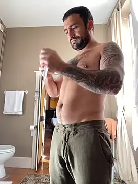 Snapshot of morfeoX chatting on 09-27-25, 03:17 morfeoX online show from 09-27-25, 03:17