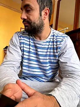 Snapshot of morfeoX chatting on 10-01-25, 07:58 morfeoX online show from 10-01-25, 07:58