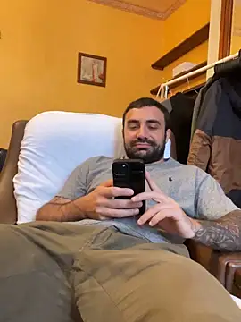 Snapshot of morfeoX chatting on 10-04-25, 07:39 morfeoX online show from 10-04-25, 07:39