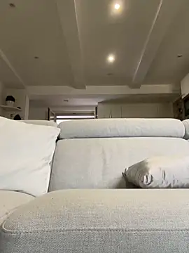 Snapshot of morfeoX chatting on 10-05-25, 09:51 morfeoX online show from 10-05-25, 09:51