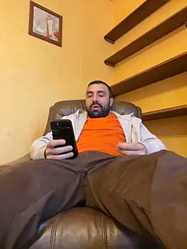 Snapshot of morfeoX chatting on 10-17-25, 07:11 morfeoX online show from 10-17-25, 07:11