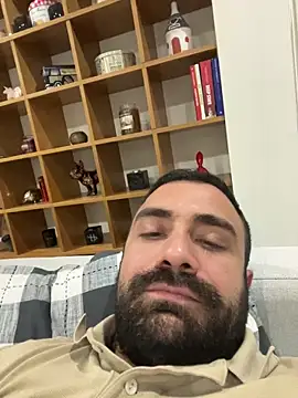 Snapshot of morfeoX chatting on 10-20-25, 07:58 morfeoX online show from 10-20-25, 07:58