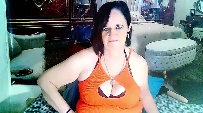 Snapshot of LuciousGrace chatting on 02-25-25, 04:53 LuciousGrace online show from 02-25-25, 04:53