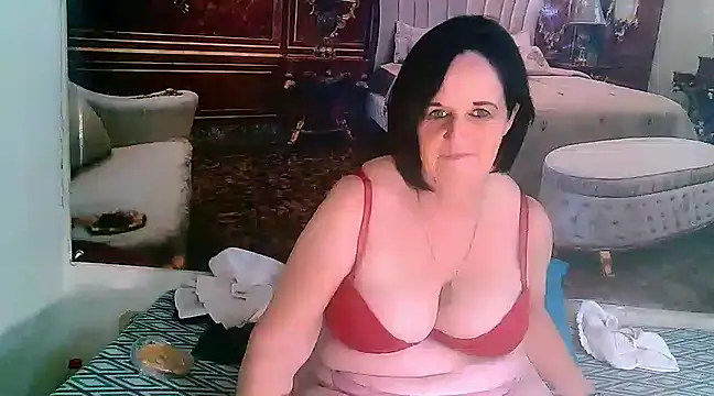Snapshot of LuciousGrace chatting on 02-27-25, 10:42 LuciousGrace online show from 02-27-25, 10:42