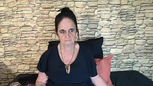 LuciousGrace online show from 09-26-25, 06:01