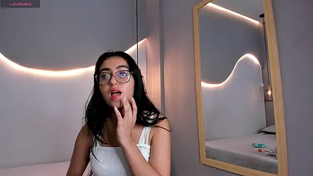 lucelly 15 online show from 10-05-25, 11:41