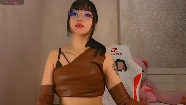 Demonic Angel  online show from 04-30-26, 04:13