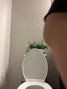 youngbusy online show from 02-18-25, 09:09