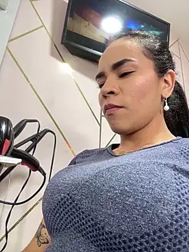 Naatalia online show from 02-19-25, 08:31