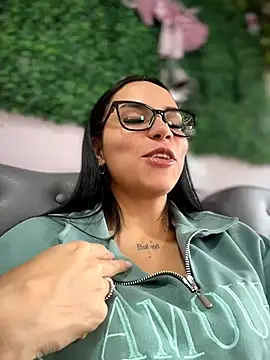 Naatalia online show from 05-04-26, 07:32