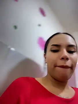 Naatalia online show from 05-06-26, 07:52