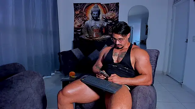 Valentino Dosantos  online show from 09-11-25, 08:42