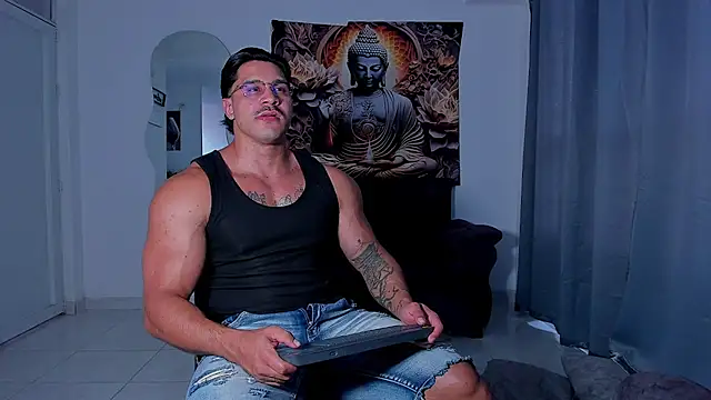 Valentino Dosantos  online show from 10-21-25, 08:09