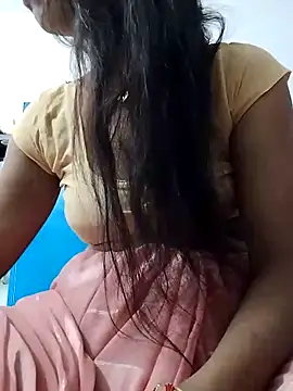 Snapshot of MEENA_ROY chatting on 03-03-25, 07:32 MEENA ROY online show from 03-03-25, 07:32