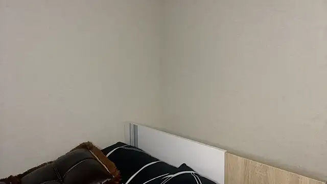 Snapshot of alissadreams chatting on 03-18-25, 12:16 alissadreams online show from 03-18-25, 12:16