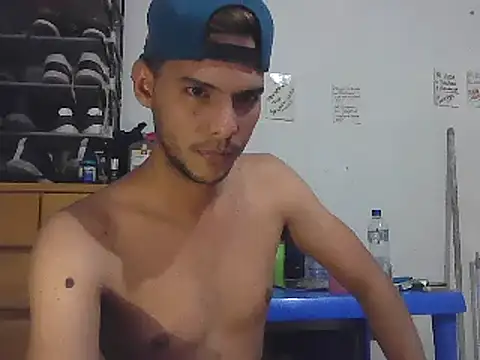 Snapshot of Albertxl91 chatting on 02-21-25, 01:00 Albertxl91 online show from 02-21-25, 01:00