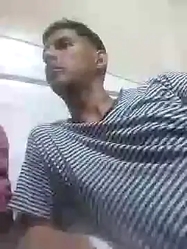 Snapshot of Albertxl91 chatting on 09-30-25, 11:37 Albertxl91 online show from 09-30-25, 11:37