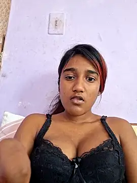 indianpink lips online show from 06-17-26, 11:12