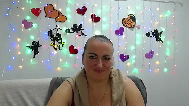 DianaMGG online show from 03-05-25, 12:55