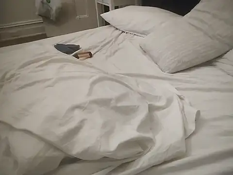 Snapshot of MystiqueRider chatting on 02-28-25, 09:25 MystiqueRider online show from 02-28-25, 09:25