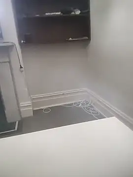 Snapshot of MystiqueRider chatting on 09-27-25, 05:34 MystiqueRider online show from 09-27-25, 05:34