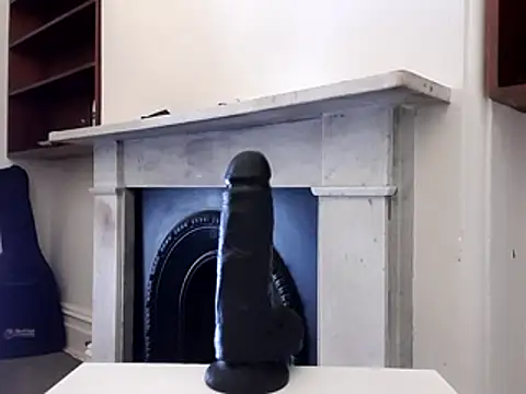 Snapshot of MystiqueRider chatting on 12-20-25, 04:52 MystiqueRider online show from 12-20-25, 04:52