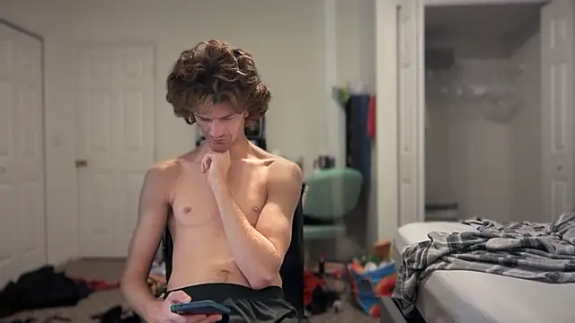 Snapshot of greekmythics chatting on 11-08-25, 10:15 greekmythics online show from 11-08-25, 10:15