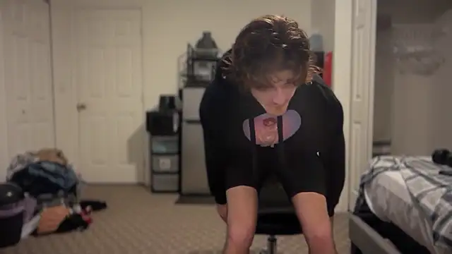 Snapshot of greekmythics chatting on 11-11-25, 12:43 greekmythics online show from 11-11-25, 12:43