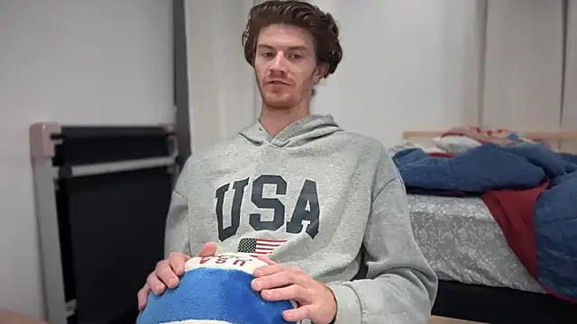 Snapshot of greekmythics chatting on 12-16-25, 07:13 greekmythics online show from 12-16-25, 07:13