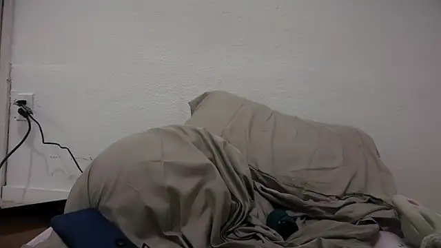 Snapshot of greekmythics chatting on 01-09-26, 12:13 greekmythics online show from 01-09-26, 12:13