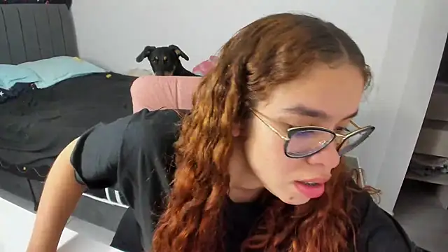 Greciaruiz  online show from 10-05-25, 12:09