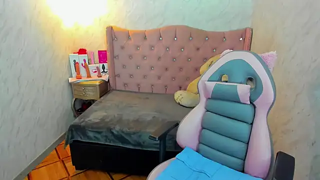Snapshot of Lianngrace chatting on 09-11-25, 01:55 Lianngrace online show from 09-11-25, 01:55