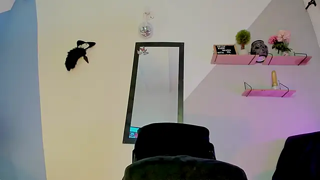 Aria fitness online show from 11-20-25, 01:33