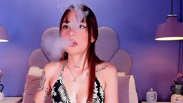 Snapshot of AmberHudson chatting on 03-05-25, 12:55 AmberHudson online show from 03-05-25, 12:55