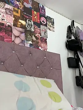 Snapshot of AmberHudson chatting on 09-11-25, 03:50 AmberHudson online show from 09-11-25, 03:50