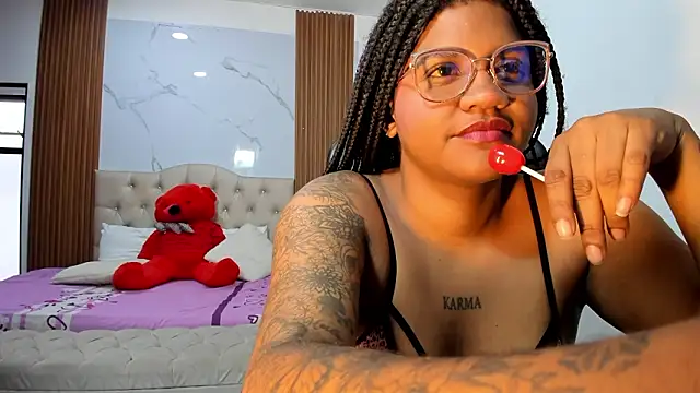 ZahraRose online show from 02-02-26, 08:40