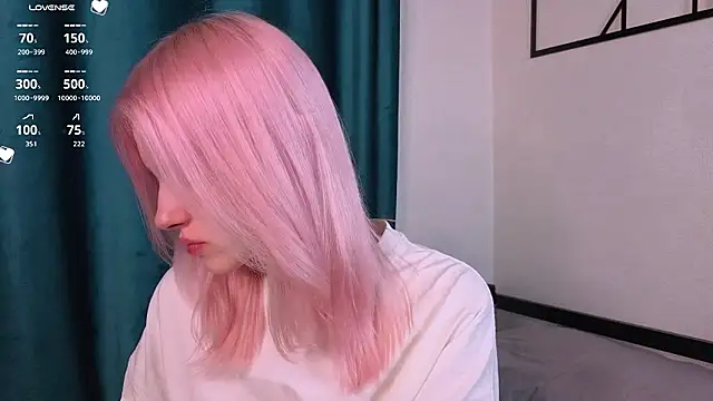 EdlaHewell online show from 01-16-26, 01:09