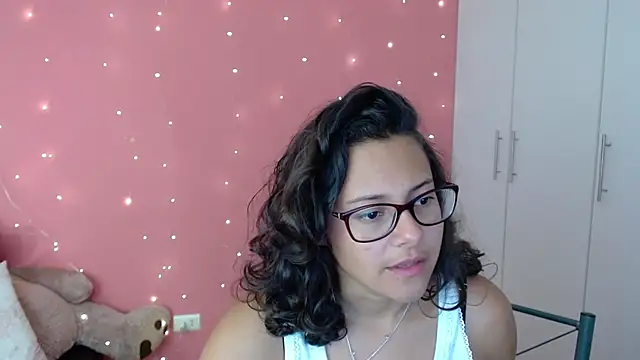 Snapshot of morahaze chatting on 01-26-25, 11:50 morahaze online show from 01-26-25, 11:50