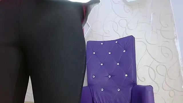 Snapshot of xime_stone chatting on 10-08-25, 01:31 xime stone online show from 10-08-25, 01:31