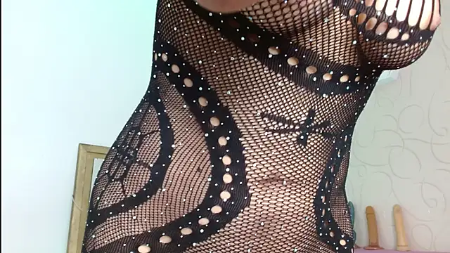 Snapshot of xime_stone chatting on 10-22-25, 01:33 xime stone online show from 10-22-25, 01:33