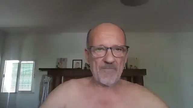 Snapshot of llopaco chatting on 08-09-26, 10:20 llopaco online show from 08-09-26, 10:20