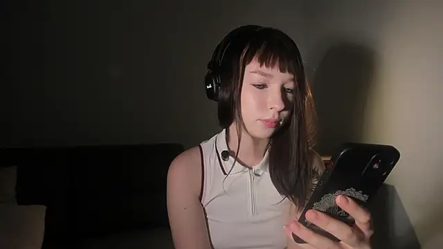 Sindy Juxx online show from 03-21-26, 04:21