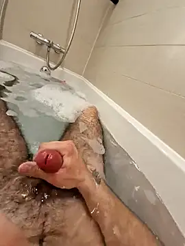 Snapshot of Lezoz_ chatting on 03-08-25, 05:54 Lezoz online show from 03-08-25, 05:54