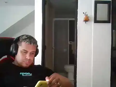 juniorguty online show from 02-20-25, 09:09