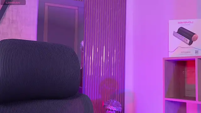 JacobRoberts1 online show from 12-19-25, 10:39