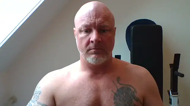 Lucifer29cm online show from 11-05-25, 08:36