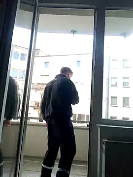 Snapshot of xXCR07xX chatting on 02-16-25, 09:37 xXCR07xX online show from 02-16-25, 09:37