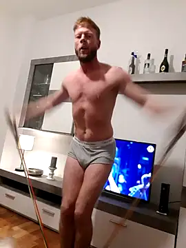 Snapshot of xXCR07xX chatting on 10-25-25, 05:40 xXCR07xX online show from 10-25-25, 05:40